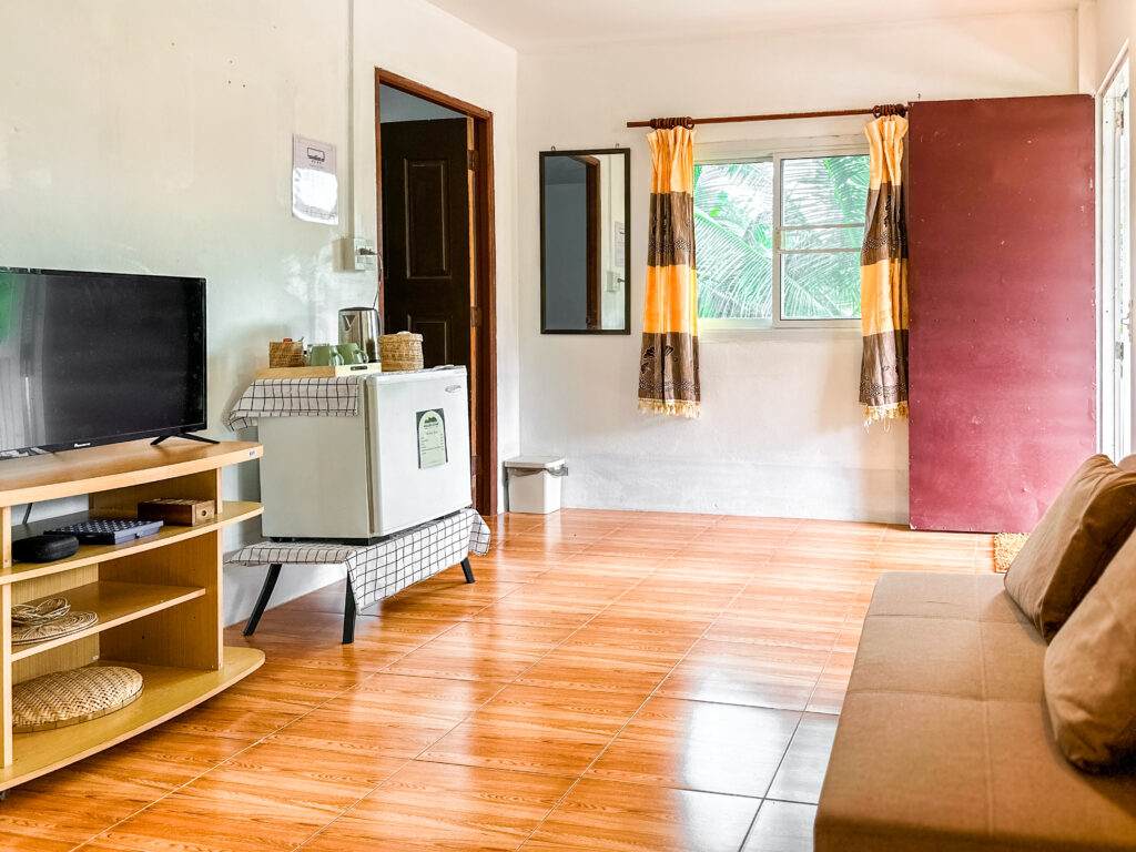 Ao Luek Homie Homestay sofa living room