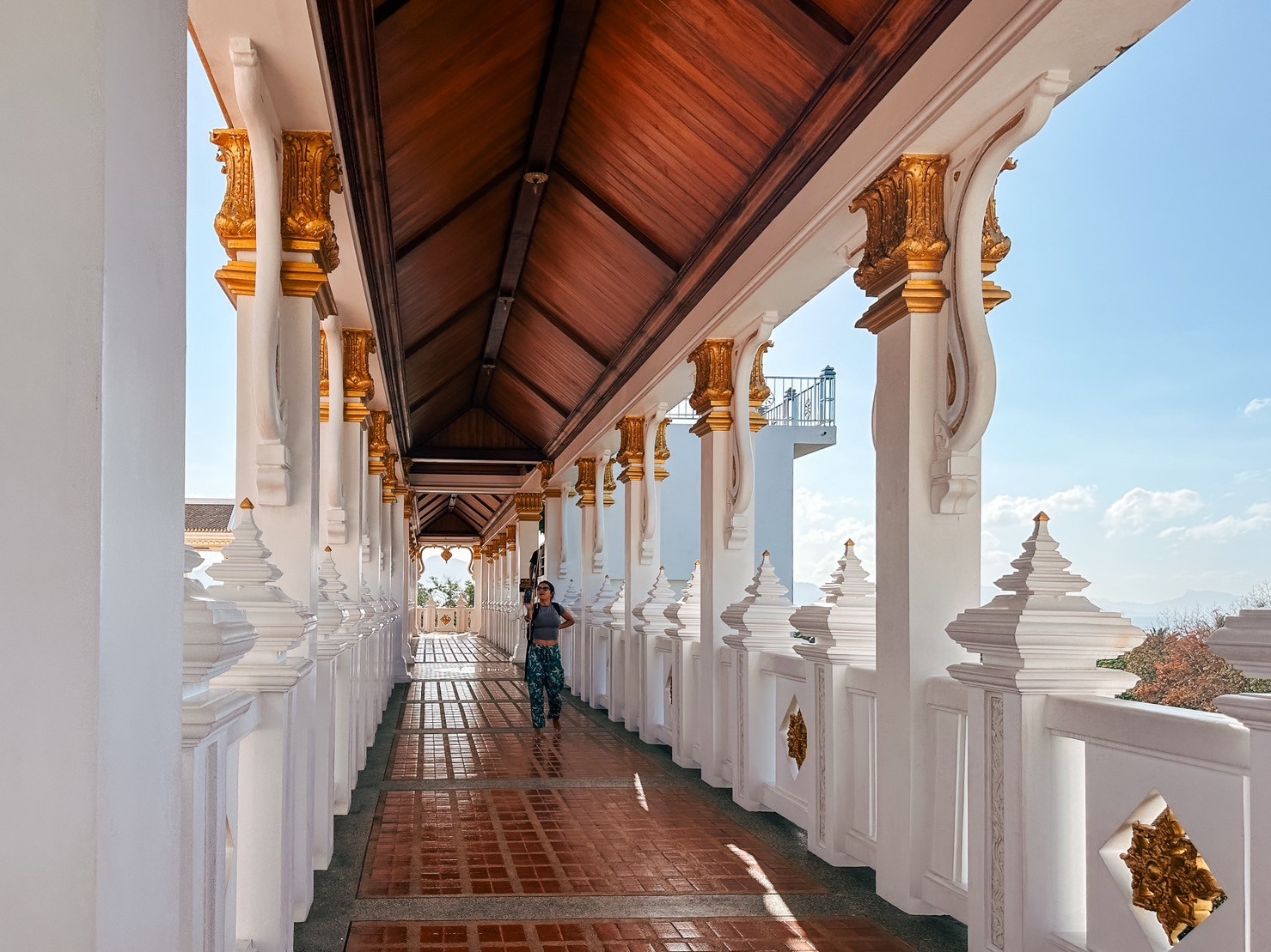 Laemsak Temple